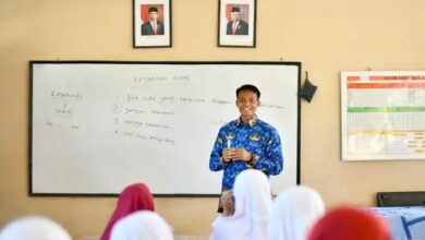 Apa yang Tidak Boleh Dilakukan Guru Berdasarkan Permendikbudristek No 67 Tahun 2024