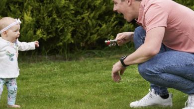 Umur Berapa Bayi Bisa Berjalan Sendiri